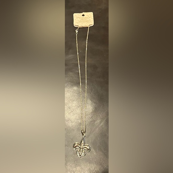 Fashion silver/black Fleur de Lis Necklace - Picture 2 of 8